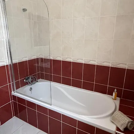 Gloria 3* Lagos